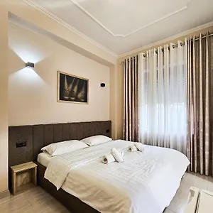 https://sunflower-junior-suite.albaniahotels.org